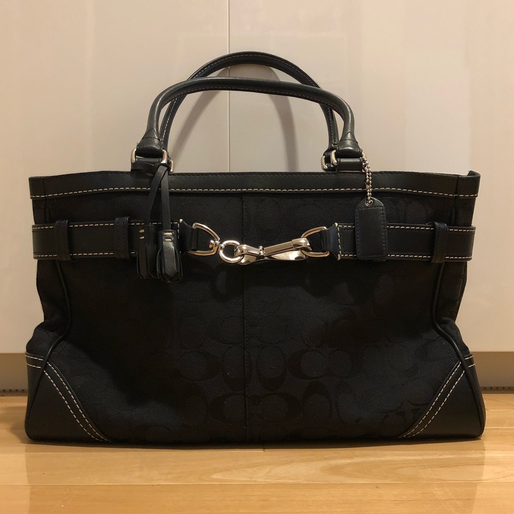 Coach Hampton Signature Print Tote